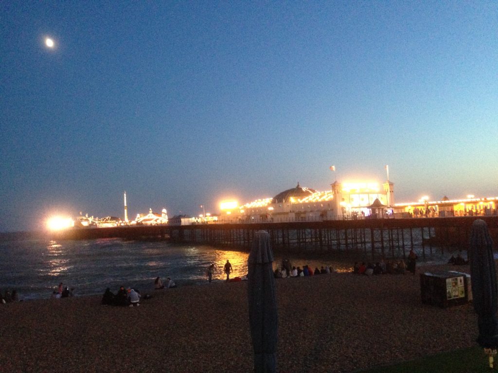 Brighton v noci